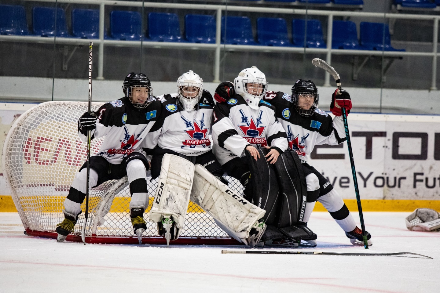 Плей-офф  Западное дерби в нашем объективе  «Актобе-2012» vs «Бейбарыс-2012»
